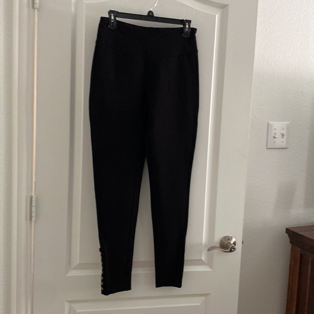 Black Narriation, medium legging
